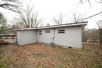 27 Westmont Cir in Little Rock, AR - Building Photo - Building Photo