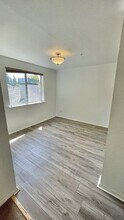 19230 Forest Park Dr NE in Lake Forest Park, WA - Building Photo - Building Photo