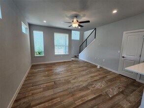 9724 Evening Canopy Dr in Manor, TX - Building Photo - Building Photo