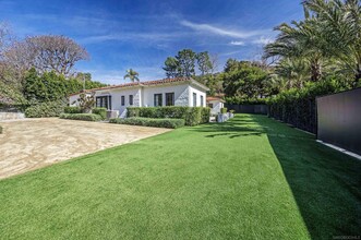 1720 Coldwater Canyon Dr in Beverly Hills, CA - Building Photo - Building Photo