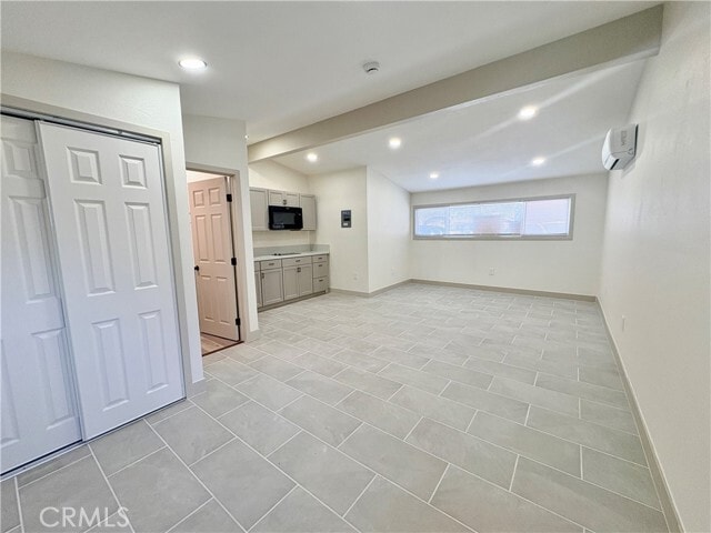 property at 4585 Hawthorne St