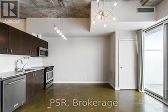 201-201 Carlaw Ave in Toronto, ON - Building Photo - Building Photo