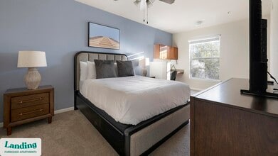 1215 W Slaughter Ln, Unit 1333 in Austin, TX - Foto de edificio - Building Photo