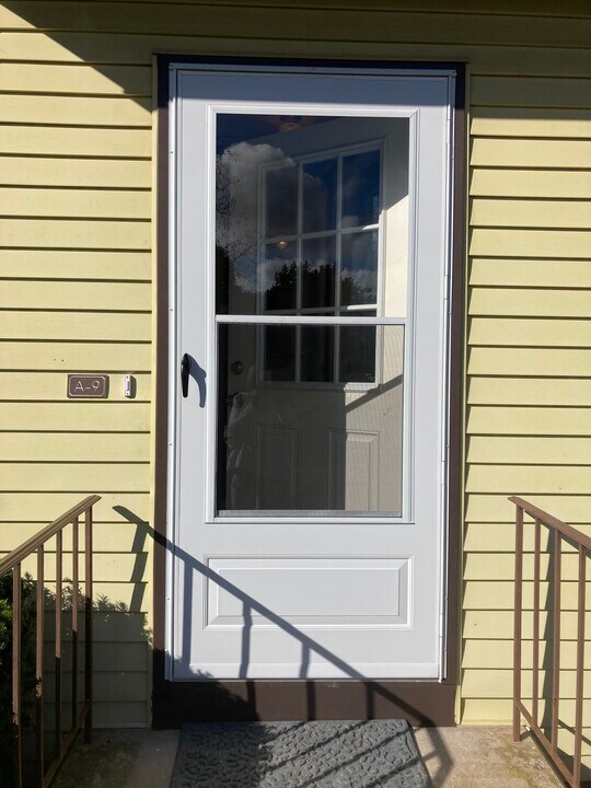 268 Hartford Tpke, Unit A9 in Tolland, CT - Building Photo