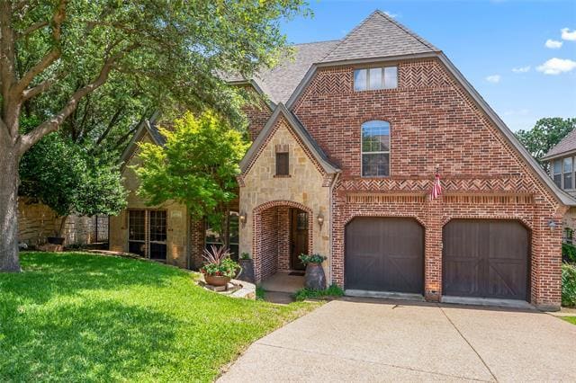 property at 22 Jamie Ct