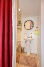 39 Locust St in Burlington, MA - Building Photo - Building Photo