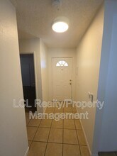 322 Flicker Way in Perris, CA - Building Photo - Building Photo