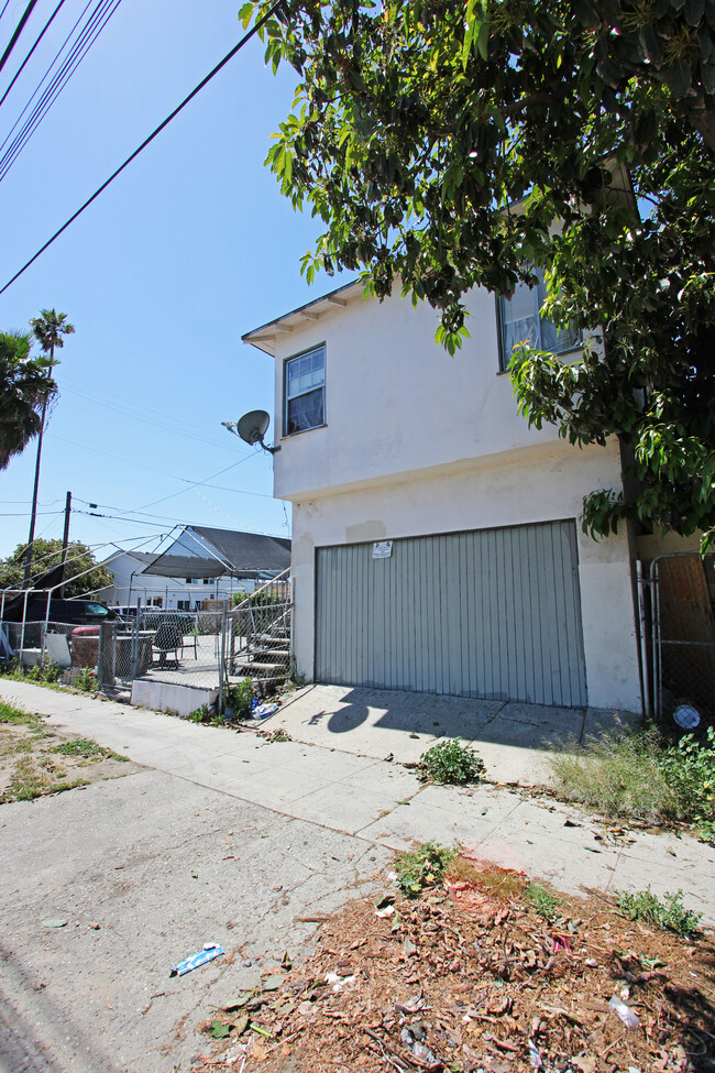 9409 Baring Cross St in Los Angeles, CA - Building Photo - Building Photo