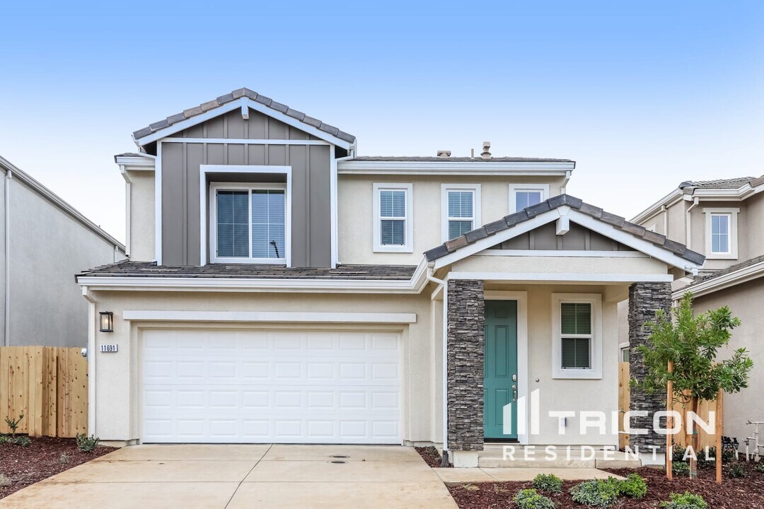 11691 Giacinta Ln in Rancho Cordova, CA - Building Photo