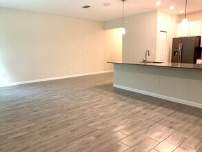 10004 Red Eagle Dr in Orlando, FL - Building Photo - Building Photo