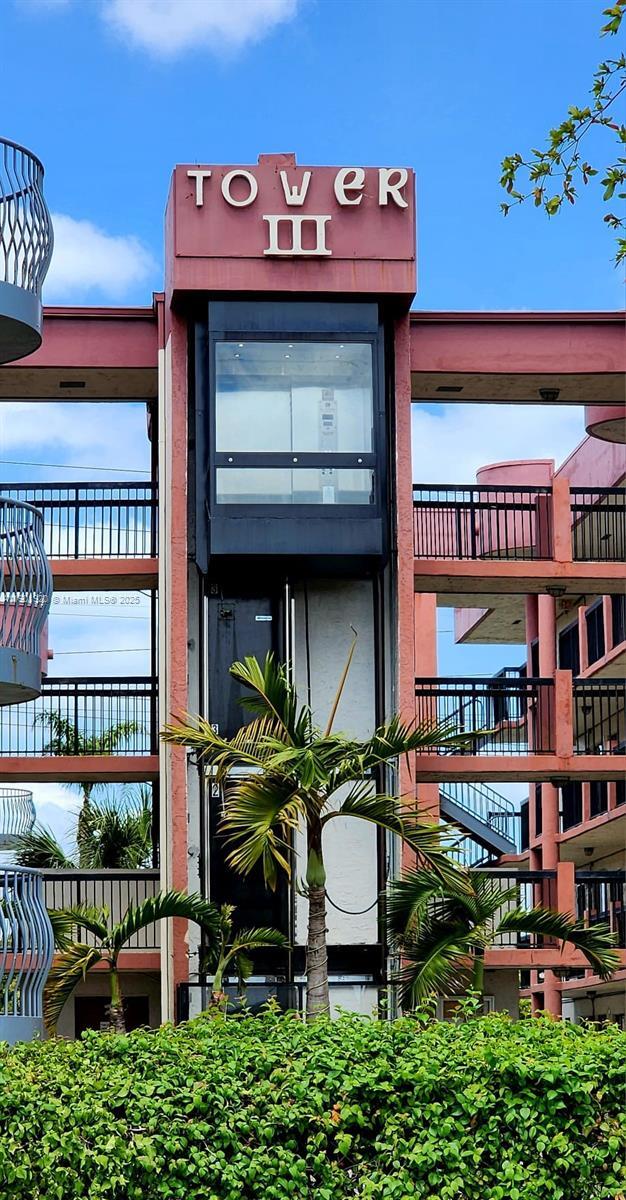 property at 5420 W 21st Ct