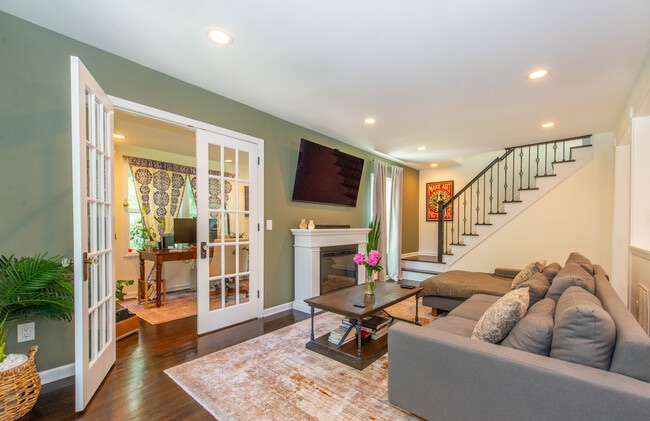 247 Airmount Ave in Ramsey, NJ - Building Photo - Building Photo