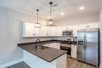 Hickory Grove in Clarksville, TN - Building Photo - Interior Photo