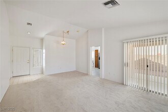 10416 W Linfield Pl in Las Vegas, NV - Building Photo - Building Photo