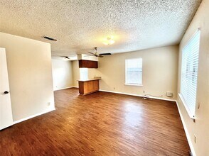 2620 Bolivar St, Unit 26 in Denton, TX - Building Photo - Building Photo