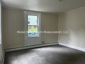 26 Autumn St in Bangor, ME - Building Photo - Building Photo