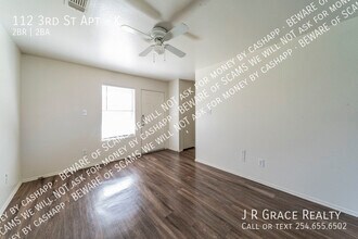112 W 3rd St-Unit -K in Keene, TX - Building Photo - Building Photo