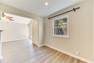 526 Cutty Trail in Lakeway, TX - Building Photo - Building Photo