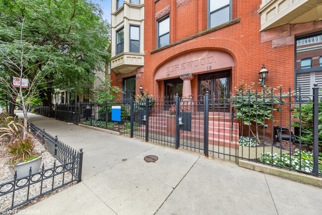 property at 15 E Division St