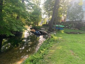 15 High St in Meredith, NH - Building Photo - Building Photo