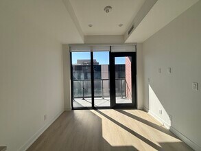 699 Sheppard Av E in Toronto, ON - Building Photo - Building Photo