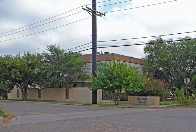 4414 21st St in Lubbock, TX - Foto de edificio - Building Photo