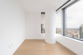 3 Ct Square W in Queens, NY - Building Photo - Building Photo