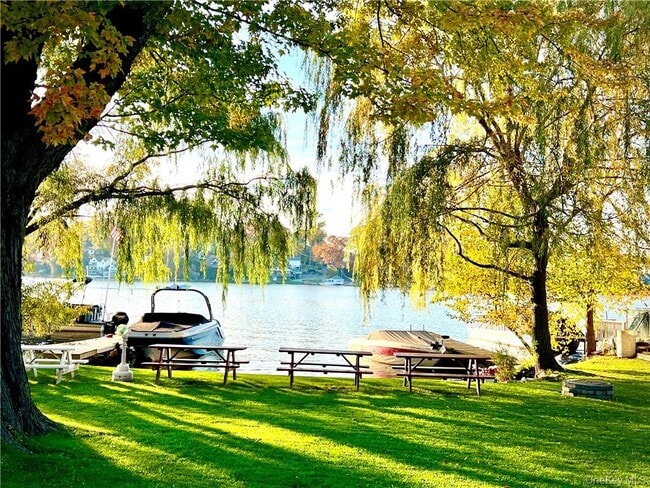 722 US-6 in Mahopac, NY - Building Photo - Building Photo