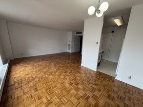 25 Gardner Rd, Unit 6H in Brookline, MA - Foto de edificio - Building Photo