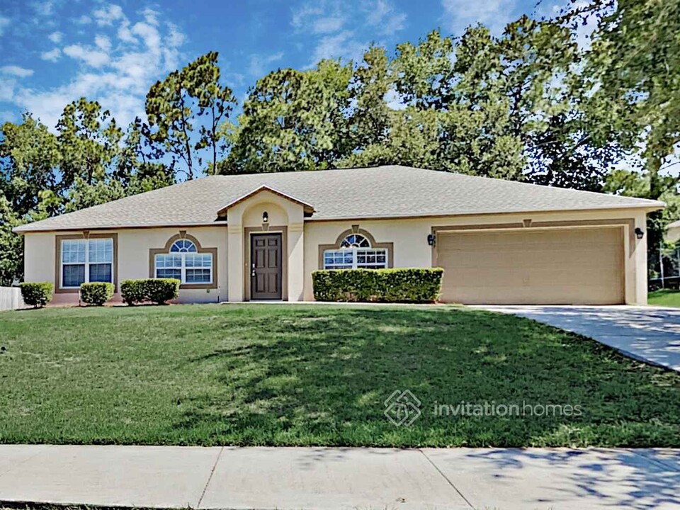 1037 White Bark Ct in Minneola, FL - Building Photo