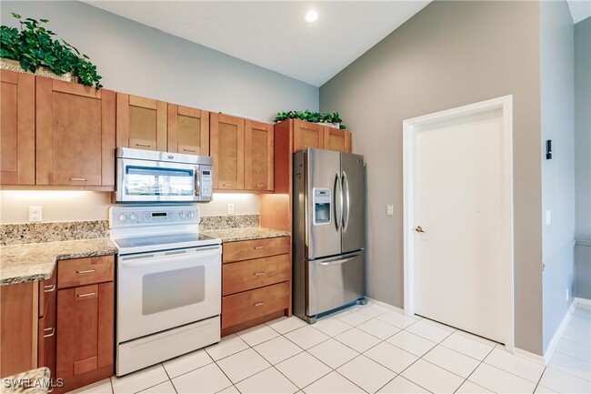 7303 Mill Pond Cir in Naples, FL - Building Photo - Building Photo