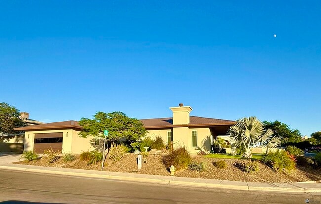 1330 W Ridgeview Dr in Yuma, AZ - Building Photo - Building Photo