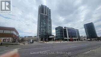 15 Lynch St in Brampton, ON - Building Photo
