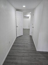 3212 E Henry Ave in Tampa, FL - Foto de edificio - Building Photo