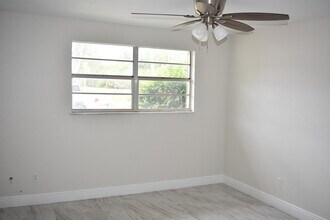 207 Southland Dr in Fort Pierce, FL - Building Photo - Building Photo