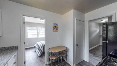 160 Kittrell Dr SW in Atlanta, GA - Building Photo - Building Photo