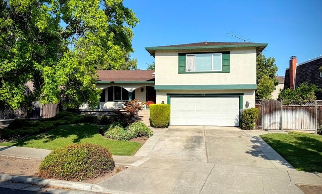 property at 5549 Del Oro Dr