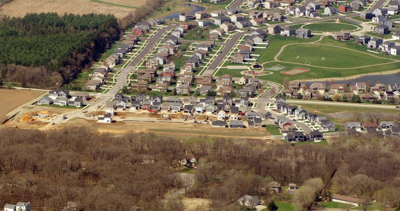 E Chapel Royal Dr in Verona, WI - Building Photo