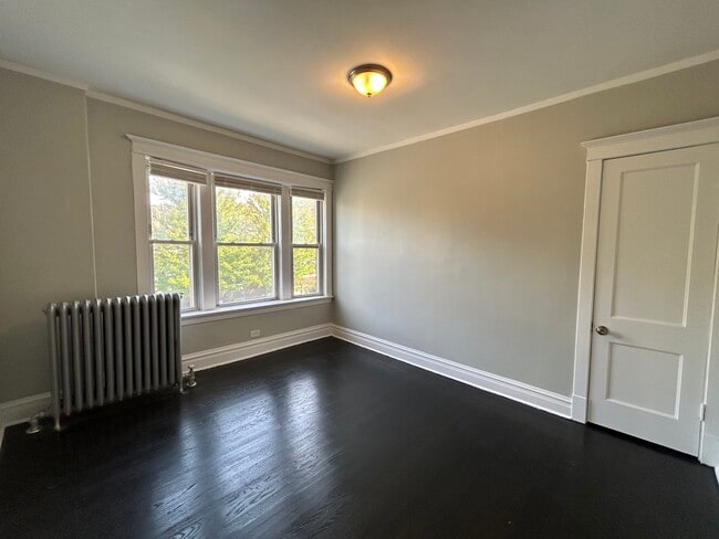 4301 W Wrightwood Ave, Unit 2 in Chicago, IL - Building Photo - Building Photo