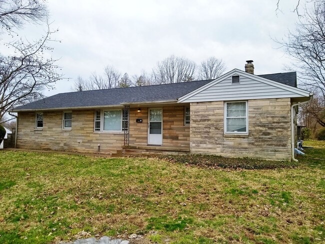property at 208 S Hillsdale Dr