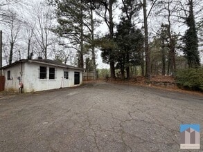 1252 Lawrenceville Suwanee Rd in Lawrenceville, GA - Foto de edificio - Building Photo