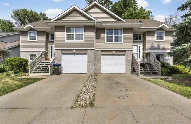 property at 2352 Catskill Ct