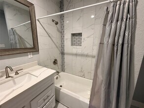 7334 Texas St in Houston, TX - Building Photo - Building Photo