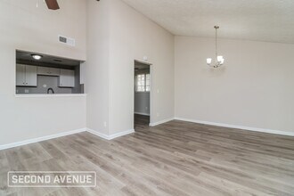 2196 Scarbrough Dr in Stone Mountain, GA - Foto de edificio - Building Photo