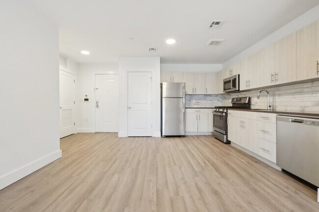 276 Reock St in Orange, NJ - Building Photo - Building Photo