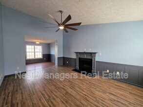 4716 Cedar Pass Dr in Hope Mills, NC - Building Photo - Building Photo