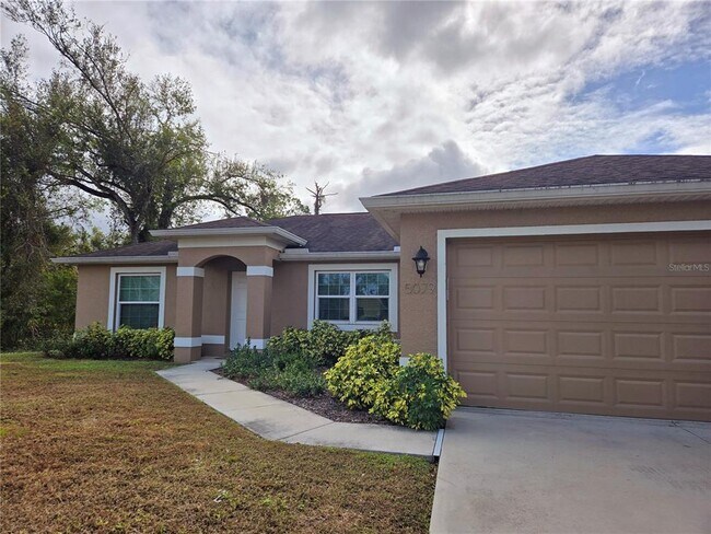 5079 Bonnet Ave in North Port, FL - Building Photo - Building Photo
