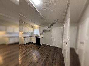 101 Darryl Ct in Jacksonville, AR - Foto de edificio - Building Photo