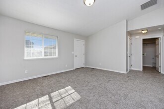 342 Noble St in Twin Falls, ID - Building Photo - Building Photo