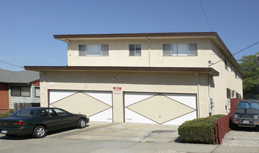 3401 65th Ave in Oakland, CA - Foto de edificio - Building Photo